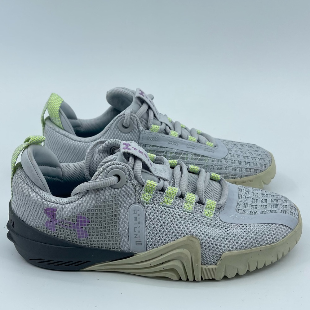 Under Armour TriBase Reign 6 Halo Grey Provence Purple Womans Size 6